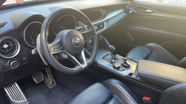 Alfa Romeo Stelvio image 4