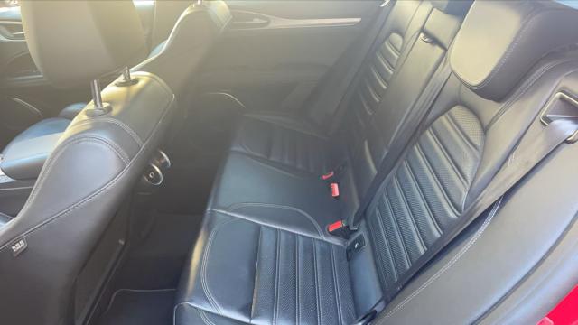 Alfa Romeo Stelvio image 6