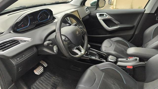 Peugeot 2008 image 7