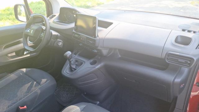 Peugeot Rifter image 1