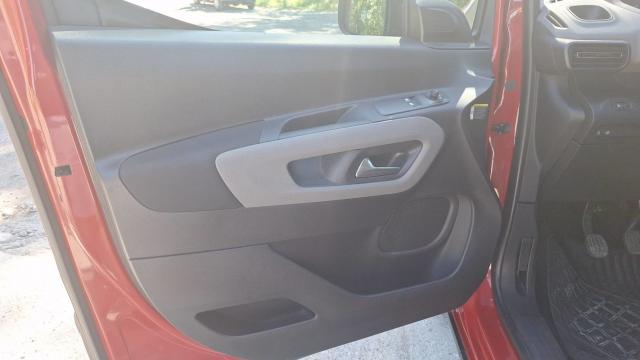 Peugeot Rifter image 6