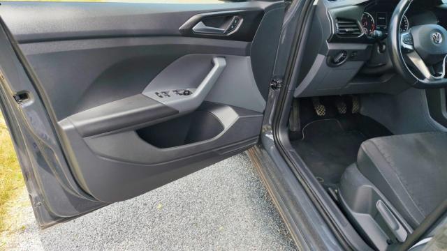 Volkswagen T-Cross image 1