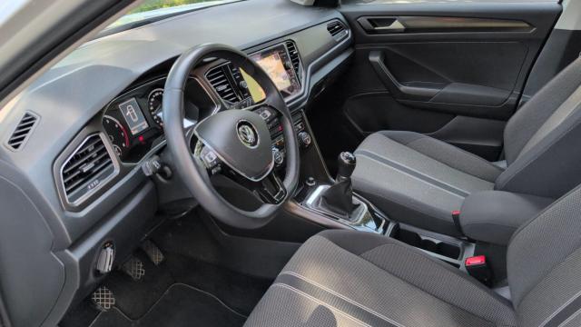 Volkswagen T-Roc image 6