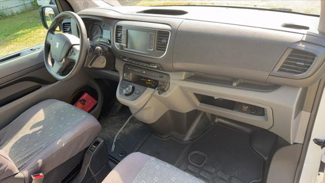 Peugeot Expert image 2