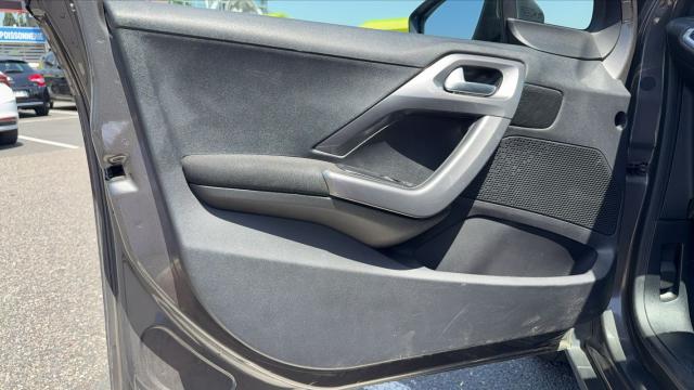 Peugeot 2008 image 6