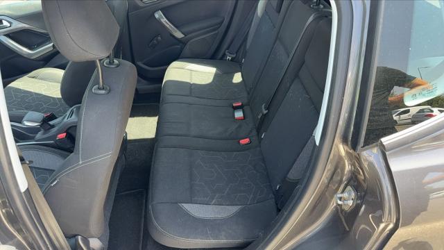 Peugeot 2008 image 9