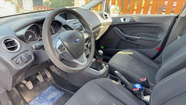 Ford Fiesta image 2