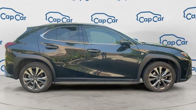 Lexus Ux image 9
