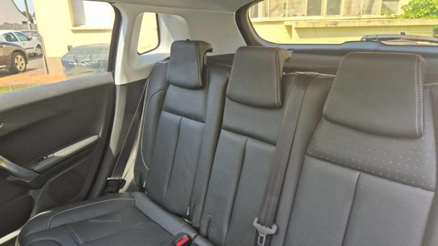 Peugeot 2008 image 3