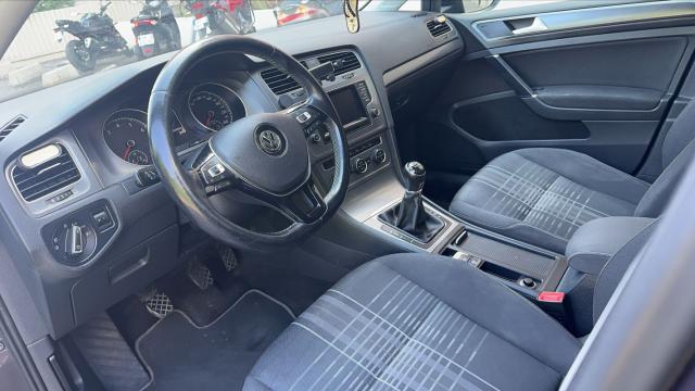Volkswagen Golf image 1