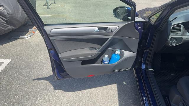 Volkswagen Golf image 2