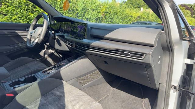 Volkswagen Golf image 5