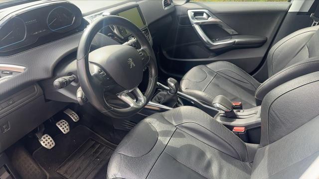 Peugeot 2008 image 9