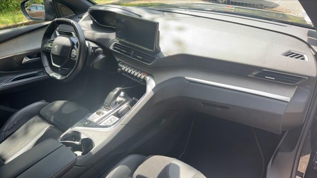 Peugeot 5008 image 9