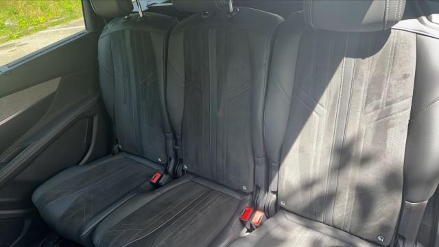 Peugeot 5008 image 1