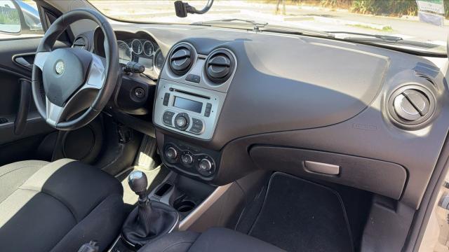 Alfa Romeo Mito image 8