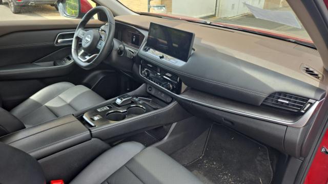 Nissan X-Trail image 8