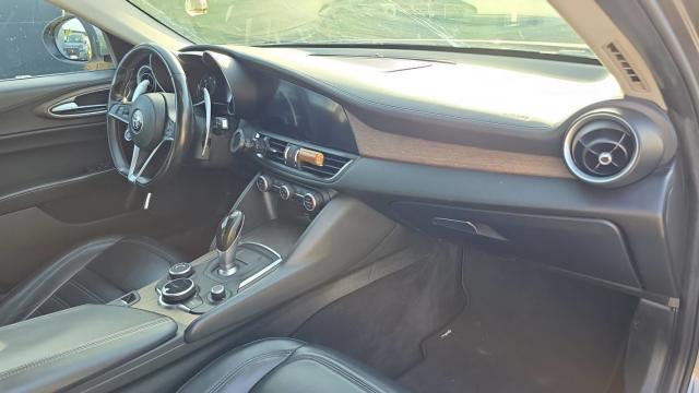 Alfa Romeo Giulia image 6