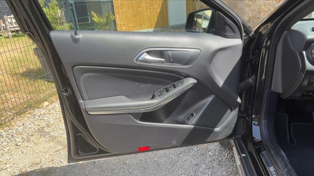 Mercedes Benz Classe Gla image 5