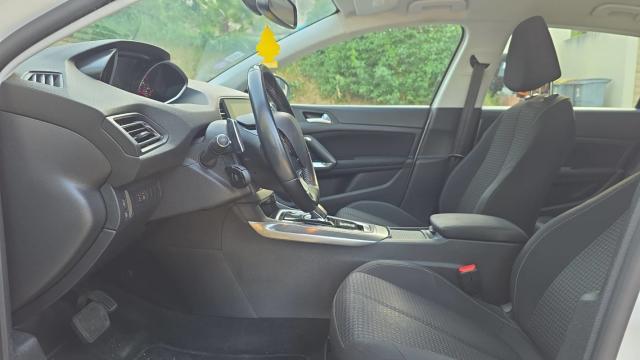 Peugeot 308 image 6