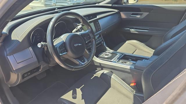 Jaguar Xf image 9
