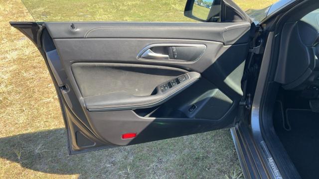 Mercedes Benz Cla Shooting Brake image 8