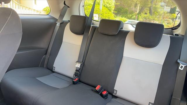 Toyota Yaris image 8