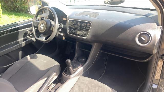 Volkswagen Up! image 8