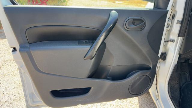 Renault Kangoo Express image 4