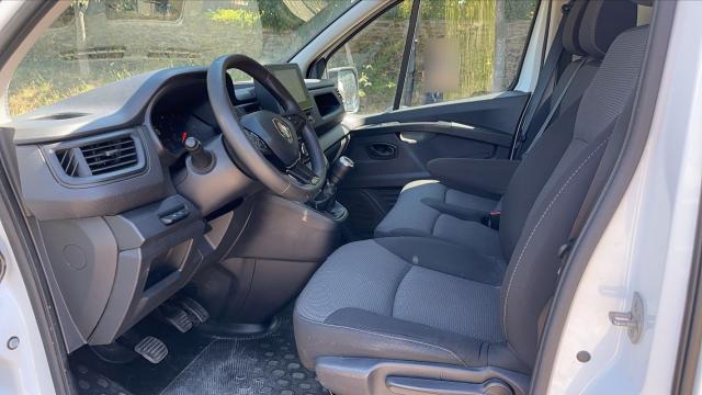 Renault Trafic image 1