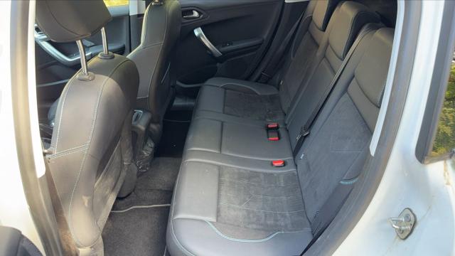 Peugeot 2008 image 9