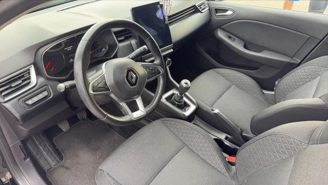 Renault Clio image 9