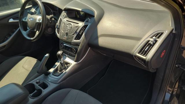 Ford Focus image 3