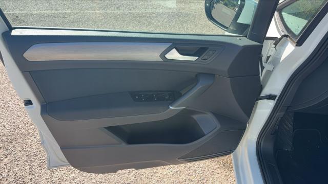 Volkswagen Touran image 6