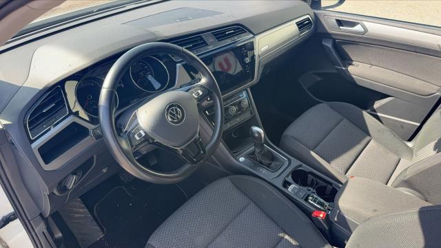 Volkswagen Touran image 3