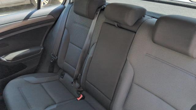 Volkswagen Golf image 4