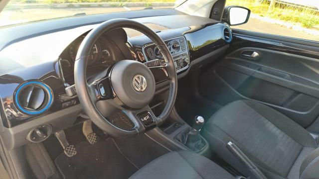 Volkswagen Up! image 6