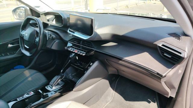 Peugeot 2008 image 1