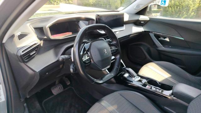 Peugeot 2008 image 4