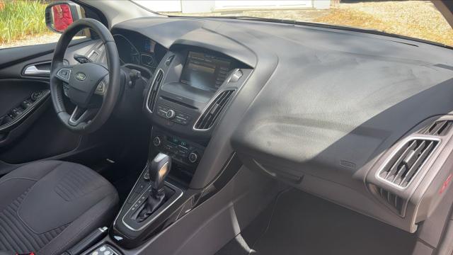 Ford Focus image 6