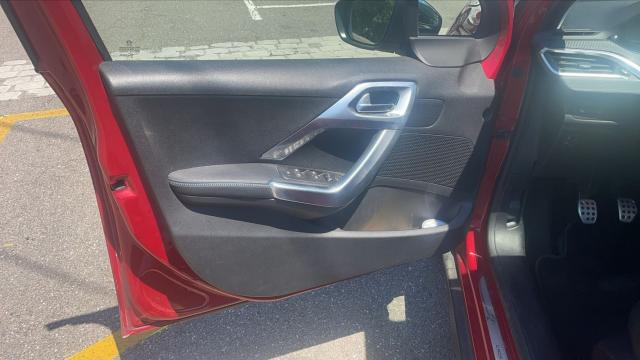 Peugeot 2008 image 5
