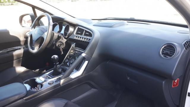 Peugeot 3008 image 9