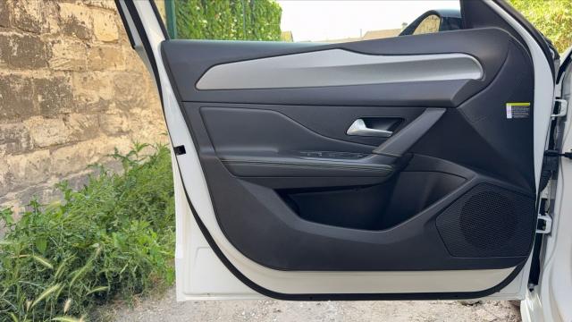 Peugeot 308 image 8