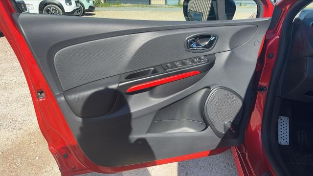 Renault Clio image 8