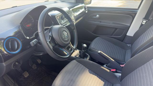 Volkswagen Up! image 8