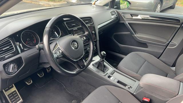 Volkswagen Golf image 2