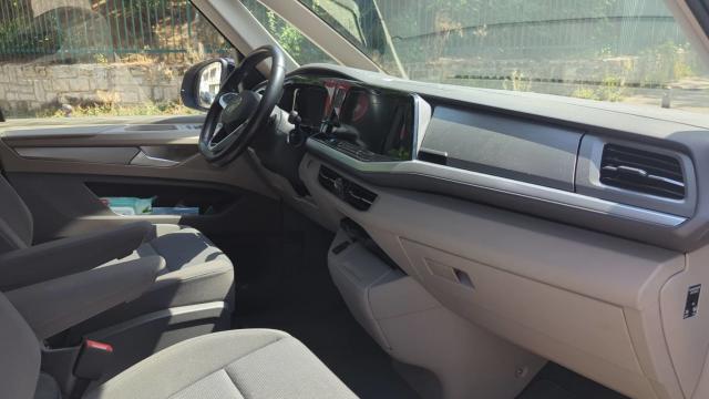 Volkswagen Multivan image 3