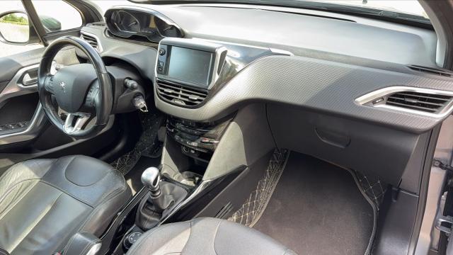 Peugeot 2008 image 5