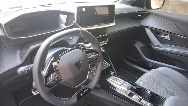 Peugeot 208 image 7
