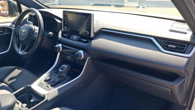 Toyota Rav4 image 8